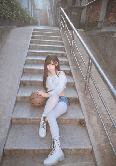 双性翘臀嫩白美人受np_高清最新电影在线观看
