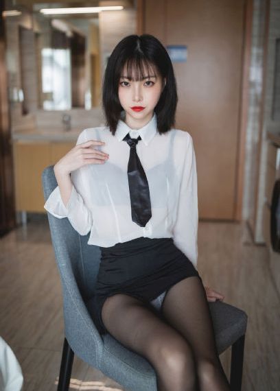 亚洲AV欧美日韩AV一区二区_BD英语完整在线观看
