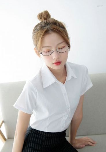 国产综合精品网成人_HD免费高清观看