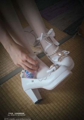 性色av自慰精品美臀蜜桃_全集无删减版高清免费观看