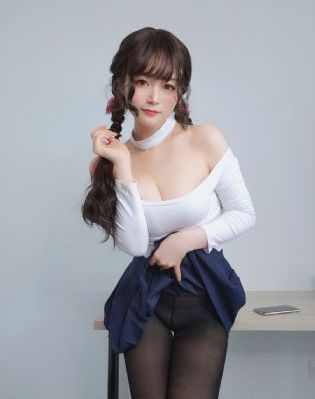 英语课代表发育的真好_720免费播放