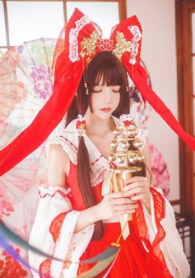 我和新婚少妇办公室啪啪_国产剧电影在线看